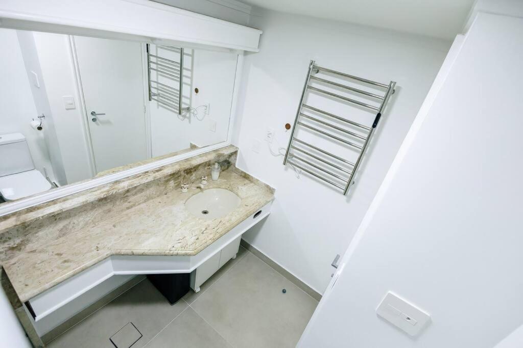 Flat 2409 - 2409 •le Premier Jd. Paulista