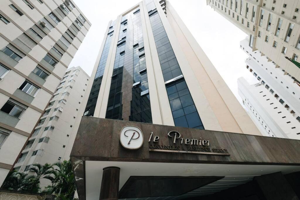 Flat 2409 - 2409 •le Premier Jd. Paulista Apartamento